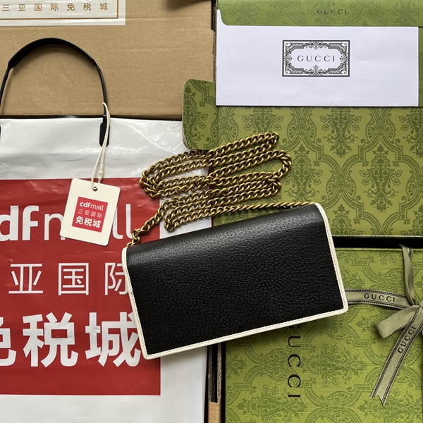 グッチバッグ背面デザイン